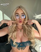 Анкета проститутки Елена - метро Ломоносовский, возраст - 24